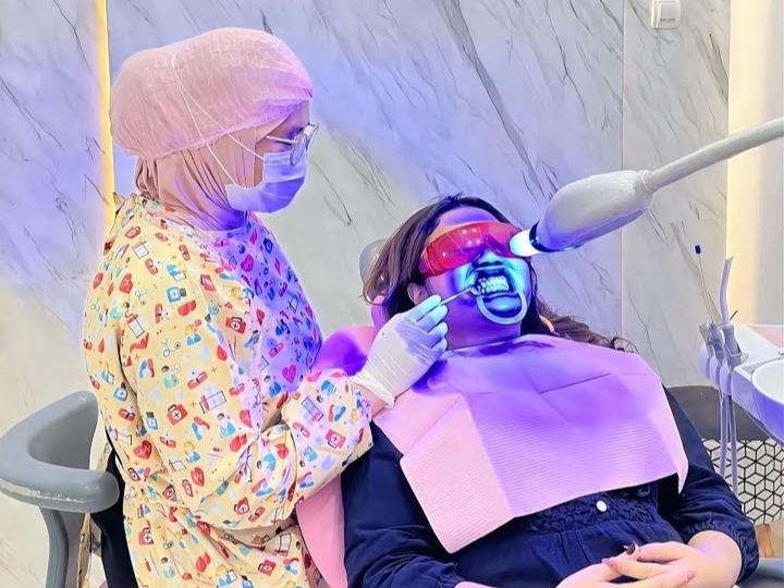Bleaching di Sky Dental Care Jambi