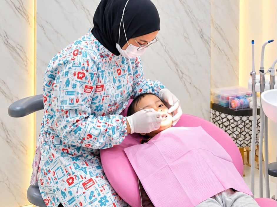 Gigi Anak di Sky Dental Care Jambi
