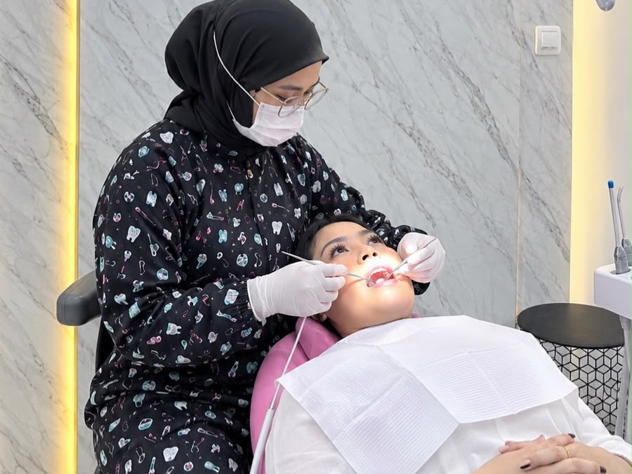 Perawatan Saluran Akar di Sky Dental Care Jambi