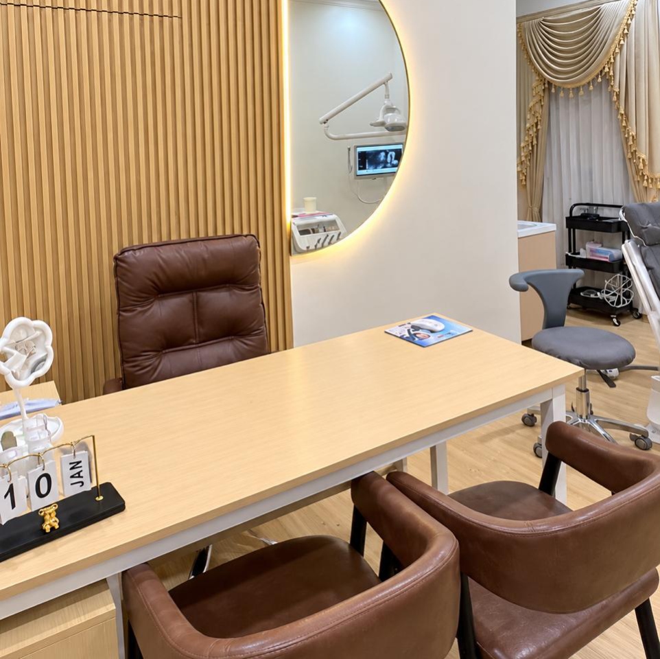 Ruang Perawatan Sky Dental Care Jambi